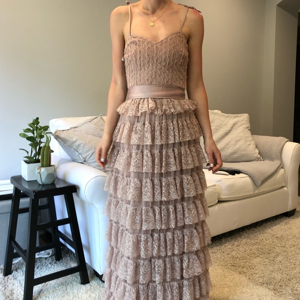 Sera Lilly custom dress lace tiered dress size 0-2